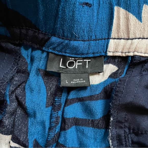 *DONATED* LOFT | Women's Pattern Pants | Tie Belt | Pockets | Size L - Picture 2 of 8